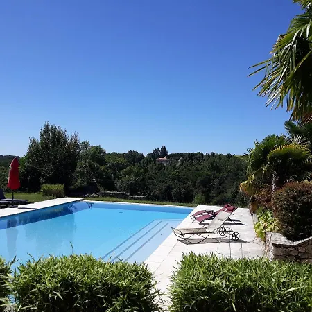 Chateau Le Tour - D'hotes Oda ve Kahvaltı 3*