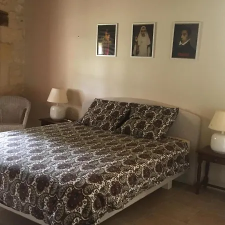 Chateau Le Tour - D'hotes Faux (Dordogne)