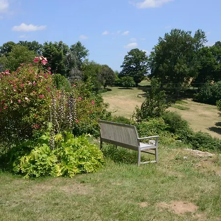 Chateau Le Tour - D'hotes Faux (Dordogne)