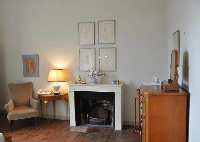 Chateau Le Tour - D'hotes Nocleg ze śniadaniem 3*